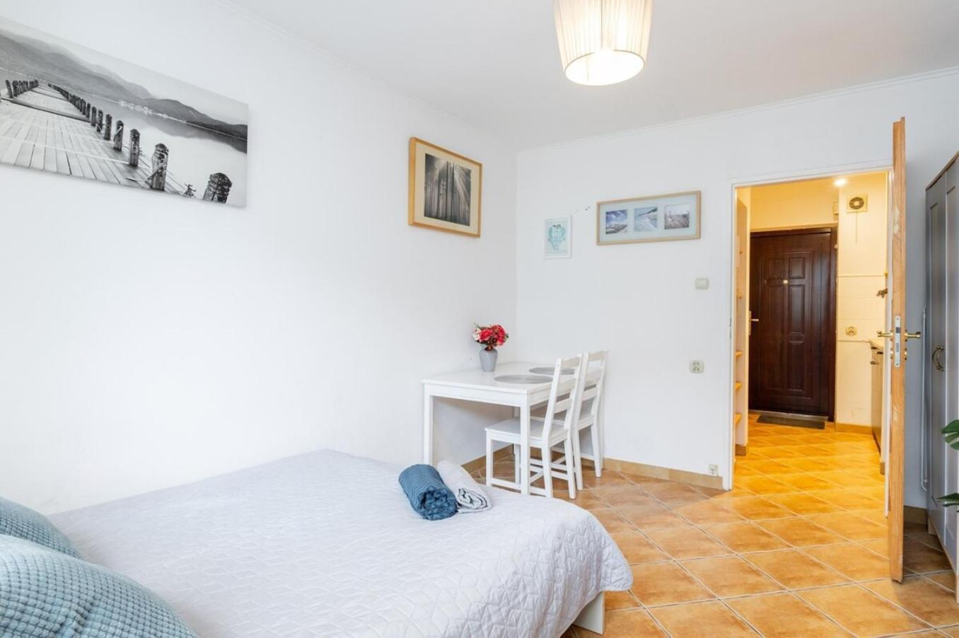 Cinnamon Apartment Metro Swietokrzyska Warsaw Luaran gambar